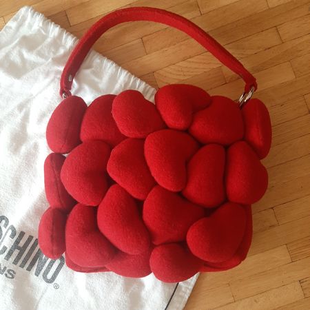 Rare sac iconique Moschino coeurs gonflés