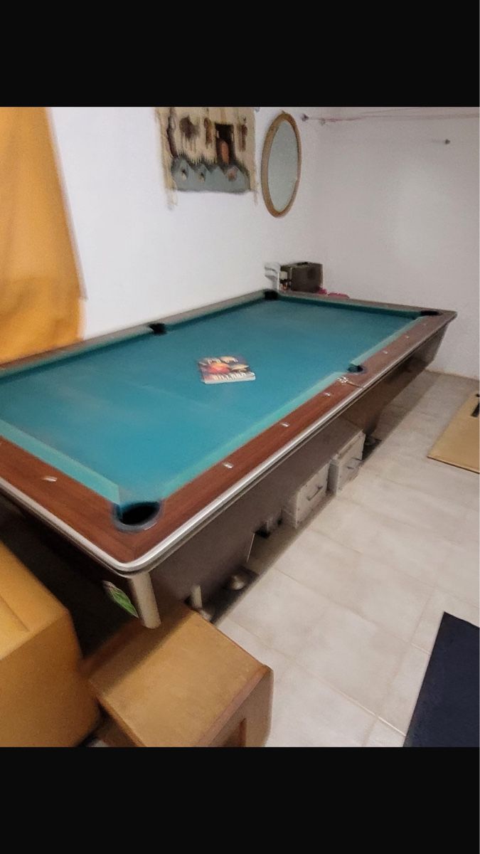 Billiardtische: Billiardtisch echt und orginal – Gebraucht aus Igis von Gian-marco84 1