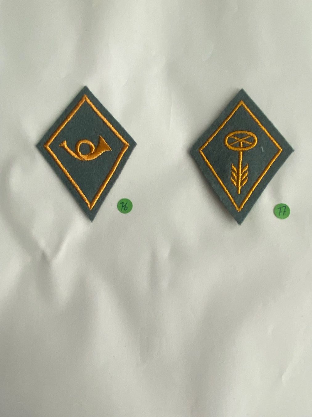 Schweizer Armee Placchette & Badge: Armee 61, Truppenspiegel Feldpostdienst – Usato da Unterägeri venduto da Pet_8njj