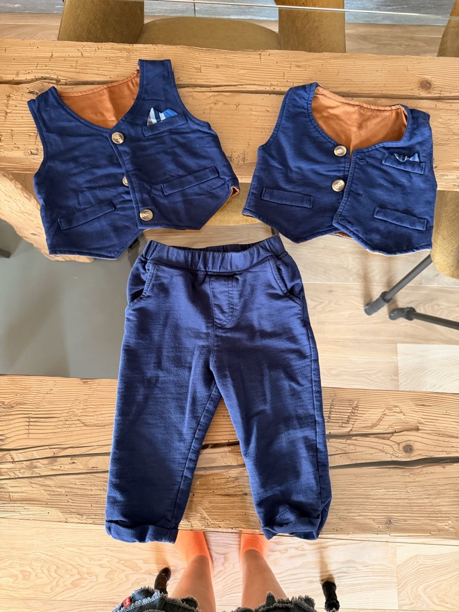 Kleiderpakete & -sets: Taufkleid 80 Junge – Gebraucht aus Disentis/Mustér von oigina