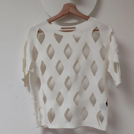 Cooles weisses Crop-Top