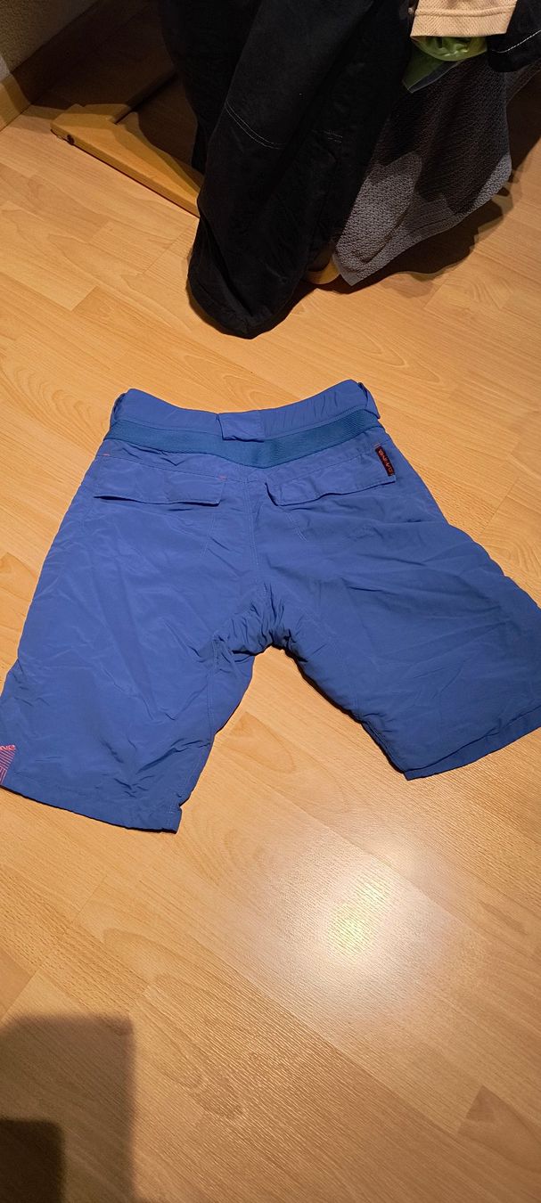 Pantaloni: Bike Shorts Dakine – Usato da Wiedlisbach venduto da Leaf99 3