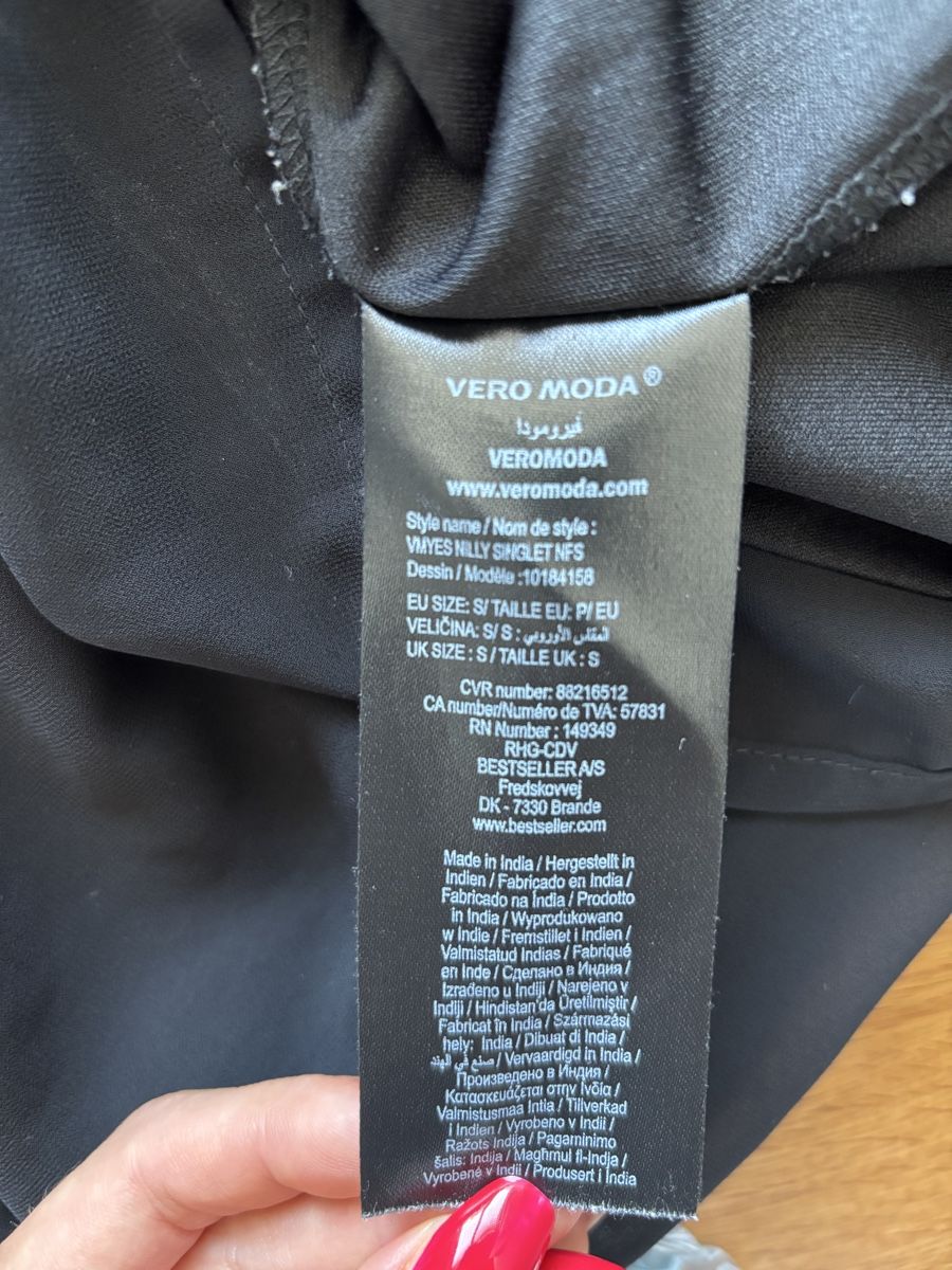 Vero Moda Top: Vero Moda Top Nero Taglia S – Usato da Lugano venduto da can_xdd8 5