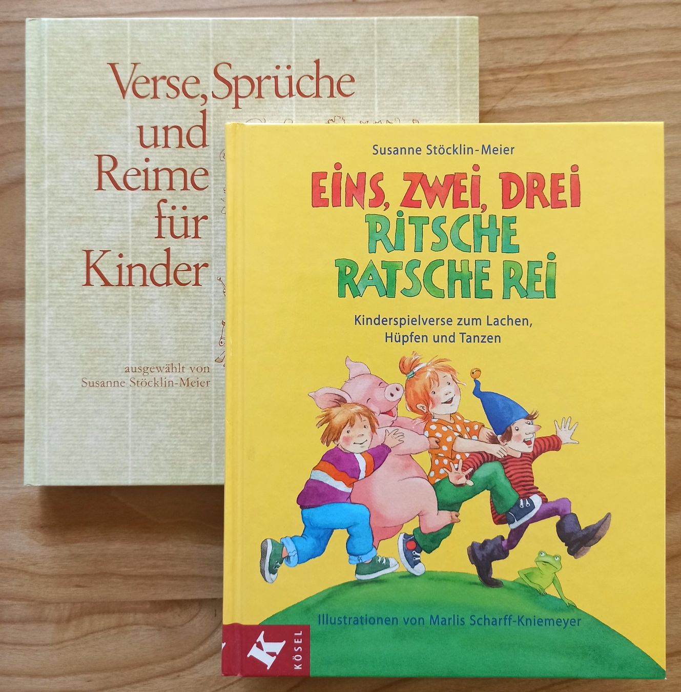 Libri: Eins, zwei, drei, ritsche ratsche rei & VerseSprücheReime – Nuovo (secondo la descrizione) da Rothenburg venduto da Kaulquappe55