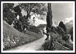 AK Soglio, Dorfeingang mit Kirche, 1958
