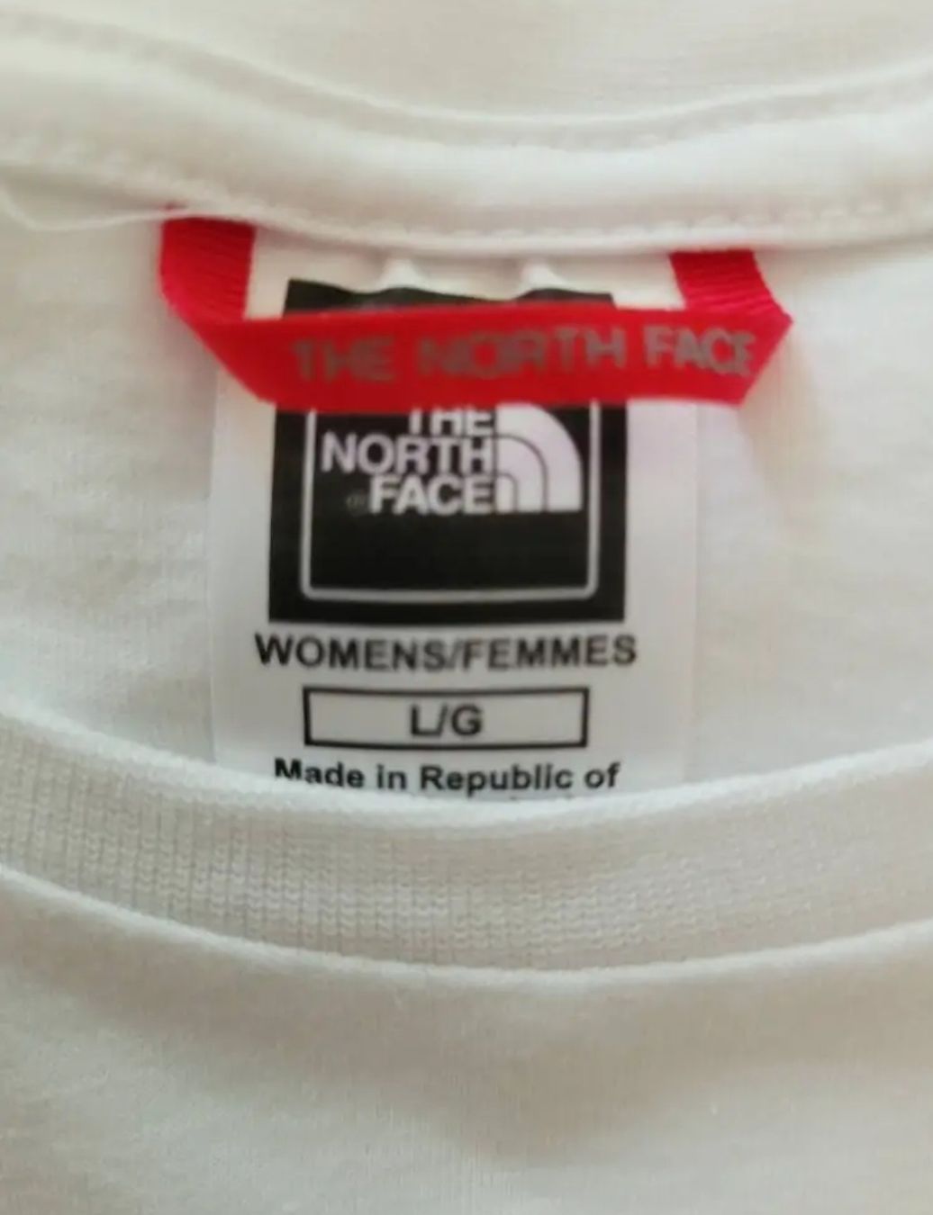 North Face T-shirt: The North Face T-Shirt – Nuovo (secondo la descrizione) da Geuensee venduto da sonnenstunden 3
