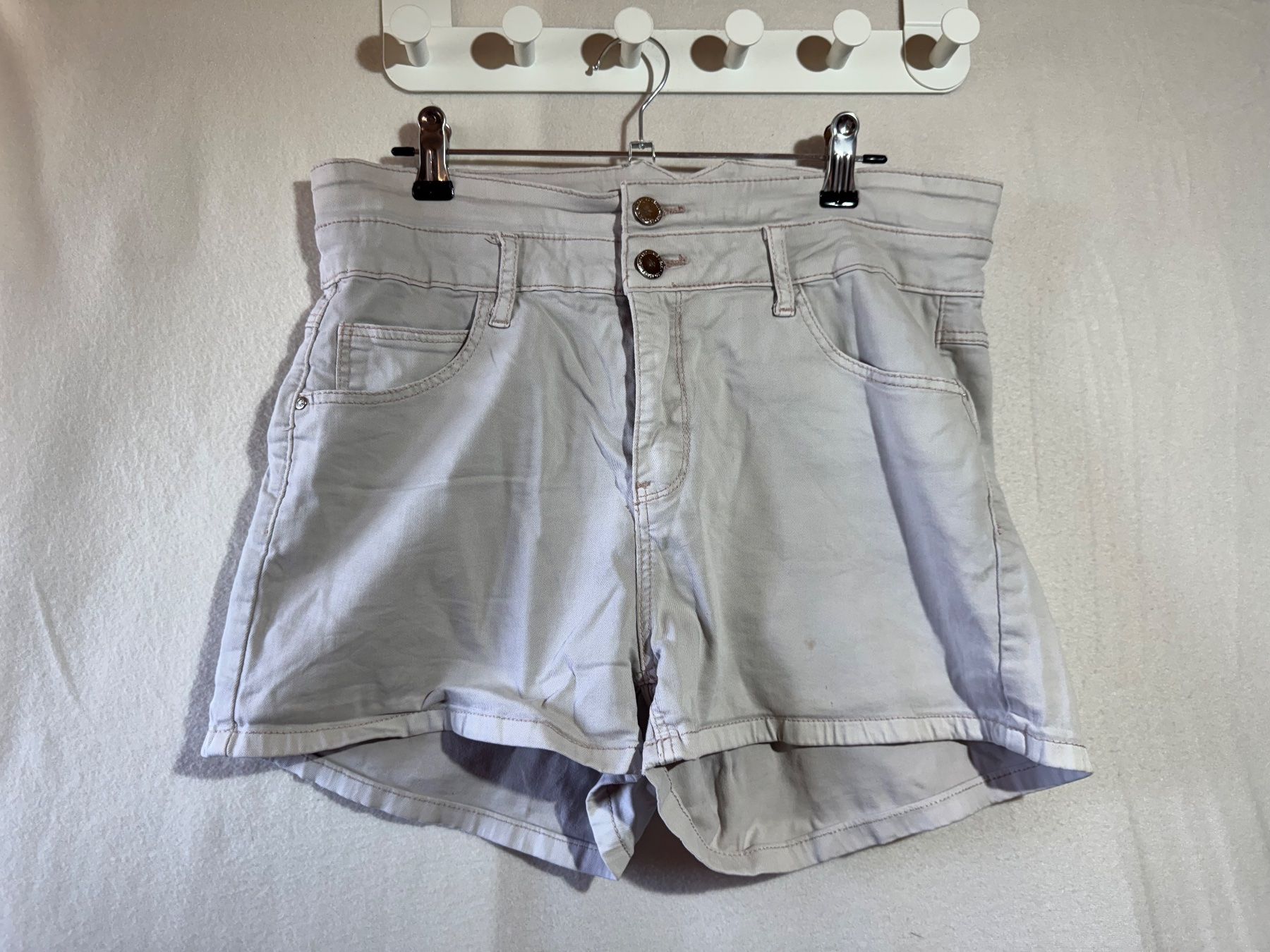 Jeans: Kurze Jeans Hose von Chicoree Gr. 40 – Usato da Grosswangen venduto da SALE_SALE_SALE