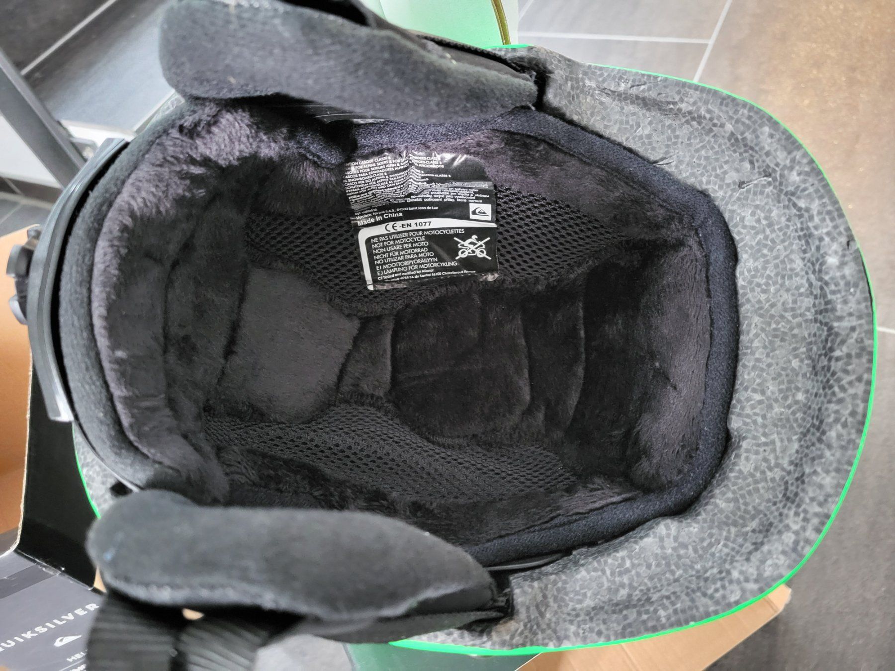 Quiksilver Caschi: Skihelm Quiksilver – Usato da Schüpfheim venduto da Stern6170 2