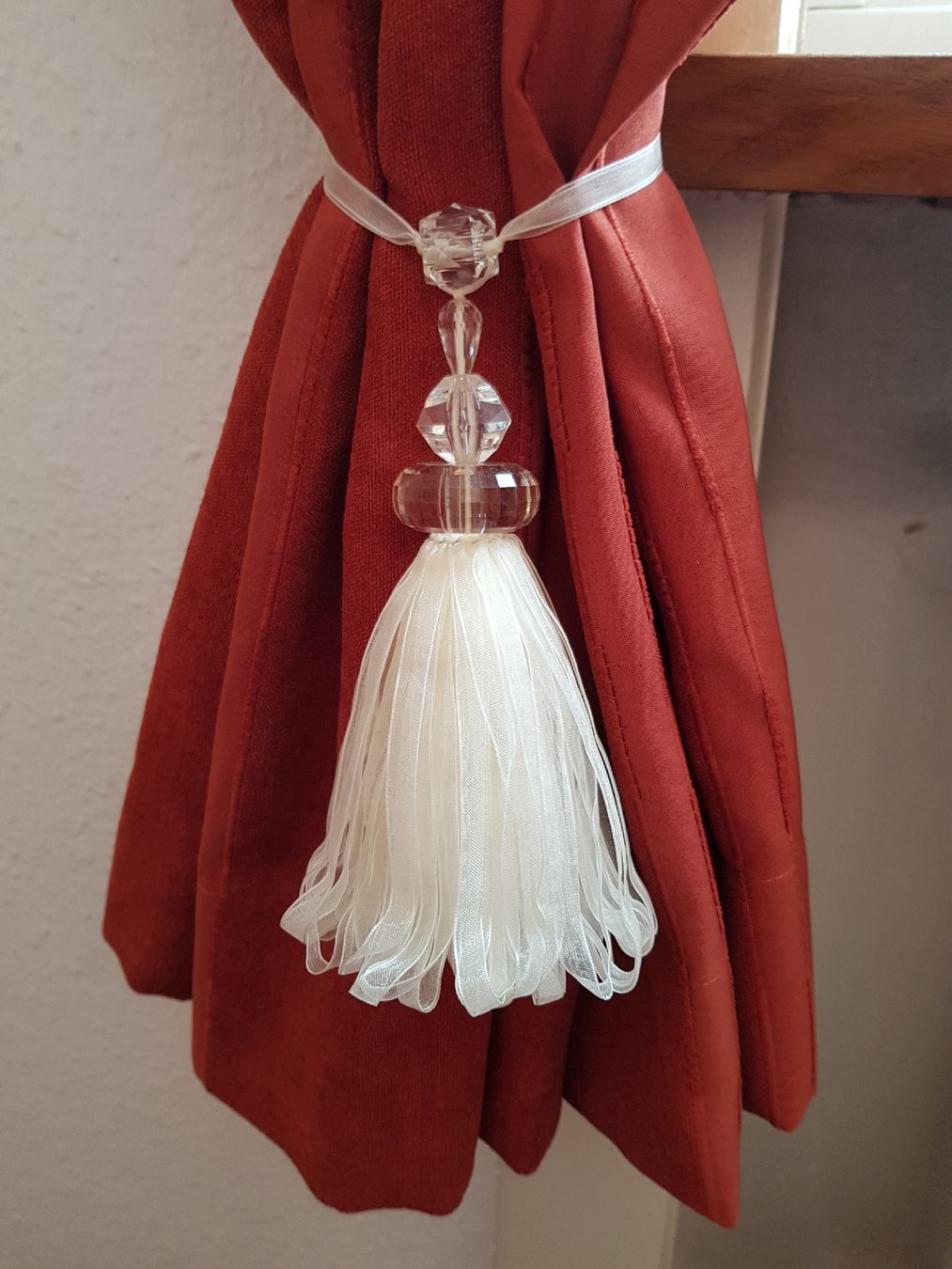 Tutte le decorazioni: Vorhangraffhalter/Dekoquaste Kunststoff – Nuovo (secondo la descrizione) da Thayngen venduto da neggel