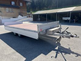 3.5 t Anhänger mit Auffahrrampen Böckmann