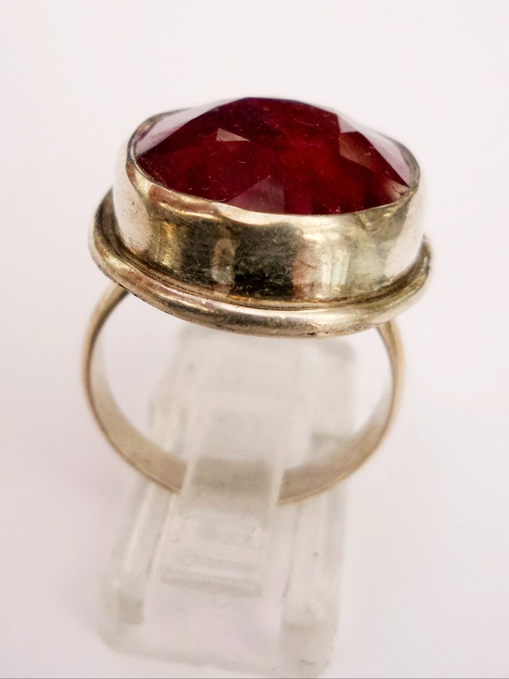 Anelli: Ring in Silber mit Rubin neuwertig – Nuovo (secondo la descrizione) da Zürich venduto da adriben 2