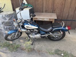 Motorrad Yamaha XV125 weiss/blau Jahrgang 1997 ab Platz