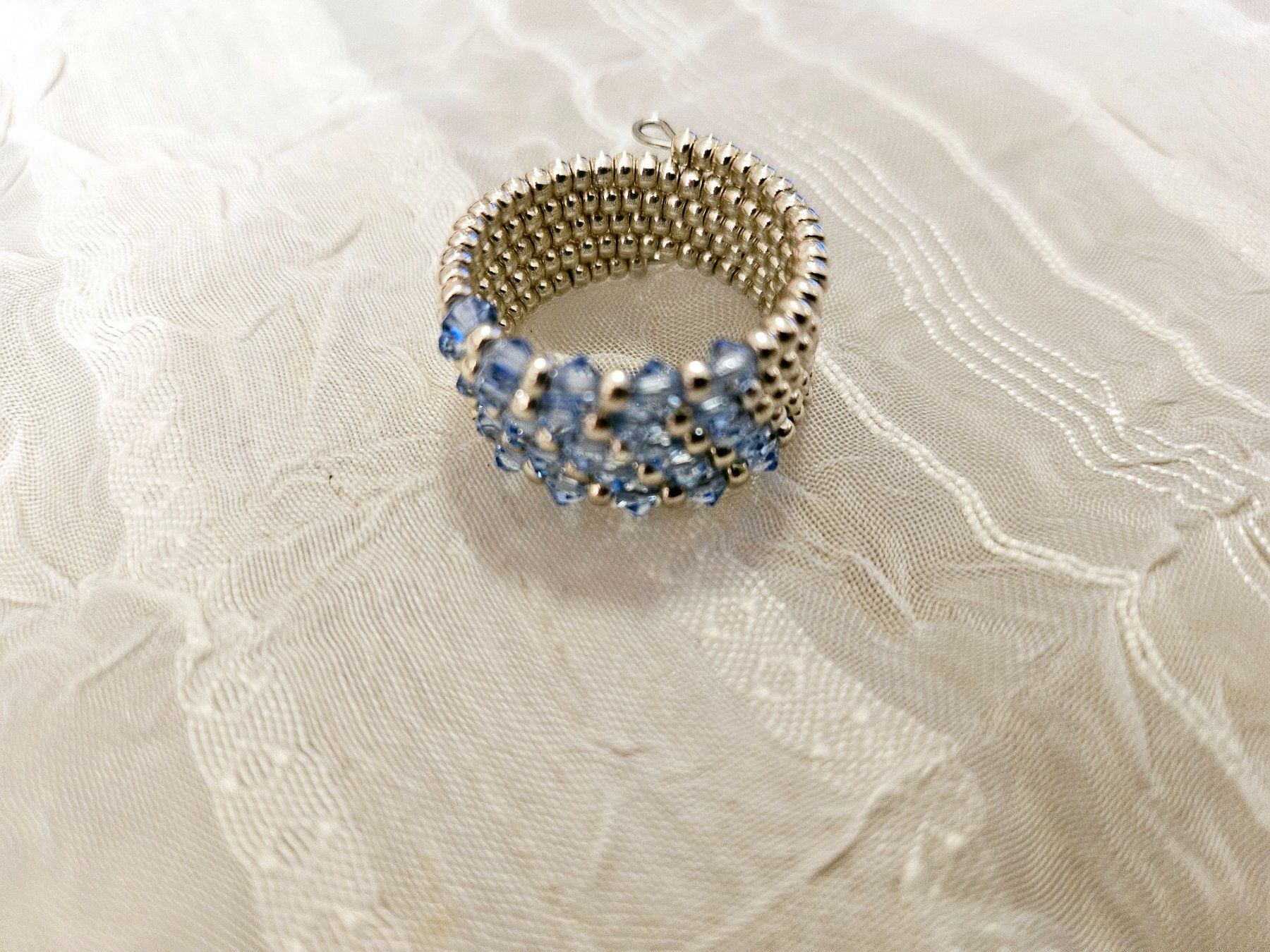 Anelli: Handgemachte Perlen Ring  aus swarovski perlen gr 52/53 – Nuovo e nell'imballaggio originale da Dietikon venduto da Eleda 1