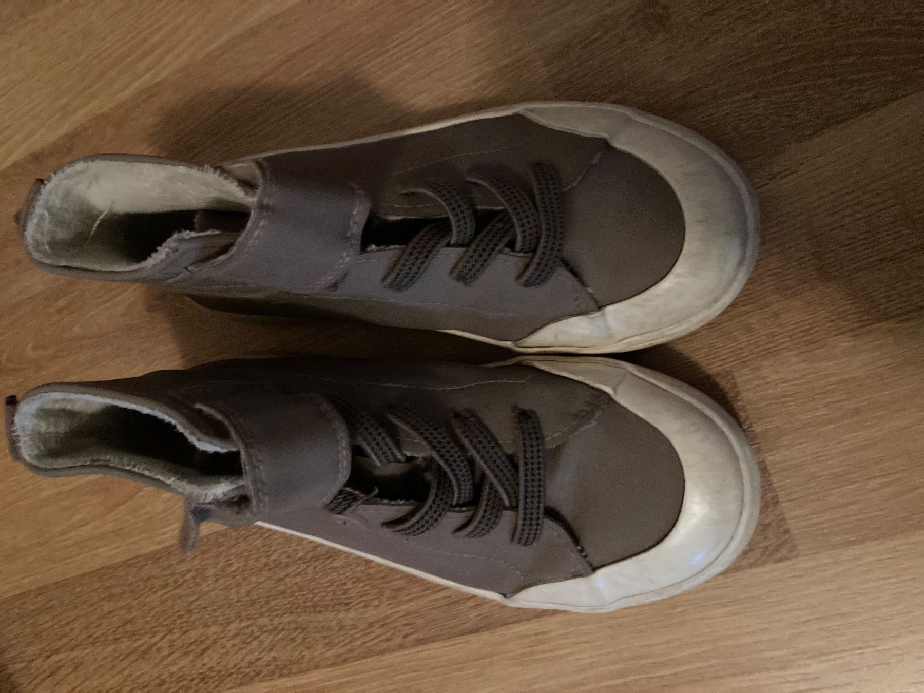 Scarpe per ragazzi: Kinder Winter Turnschuhe Gr. 30 – Usato da Emmenbrücke venduto da JJ_89 1