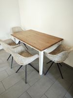 Esstisch mit 4 drehbaren Stühlen + Barhocker