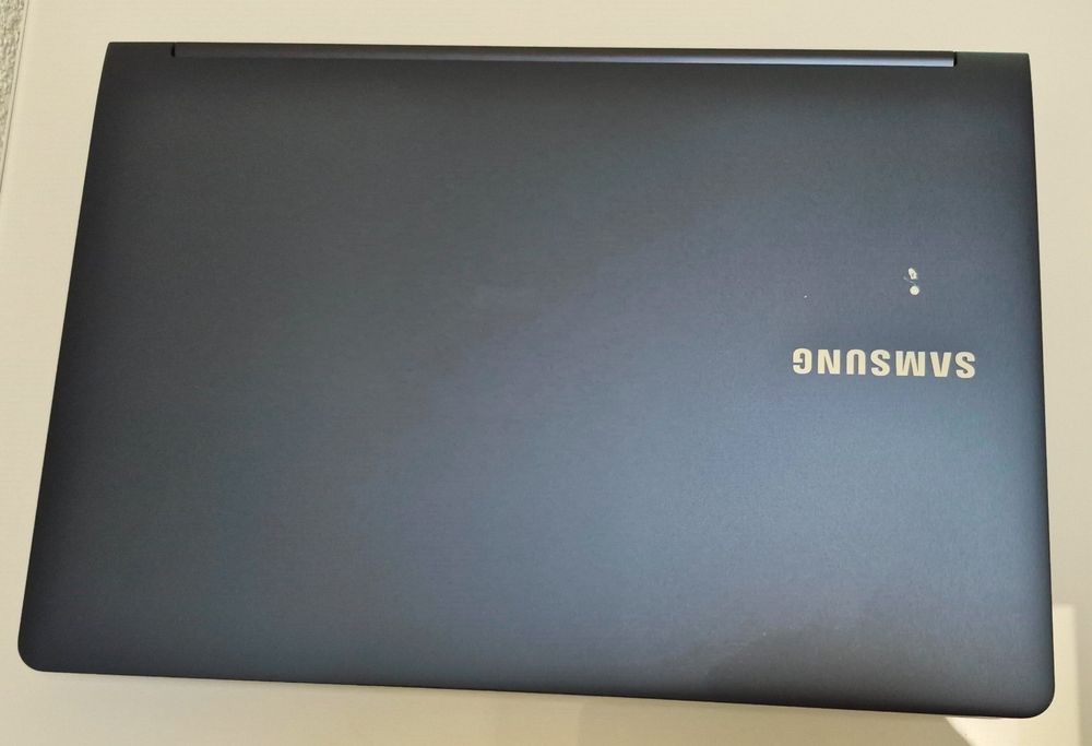 Samsung 900X, Windows 11, i7, 13.3 Zoll, 4GB, 256GB (Gebraucht) in Höri ...