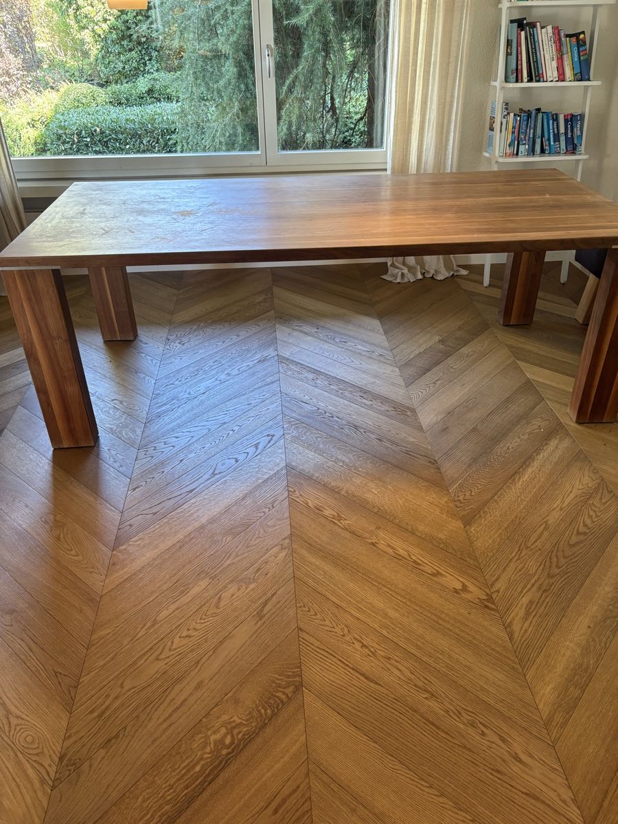 Tables: Esszimmertisch Holz furniert – D'occasion à Wettswil par koebi2009 1