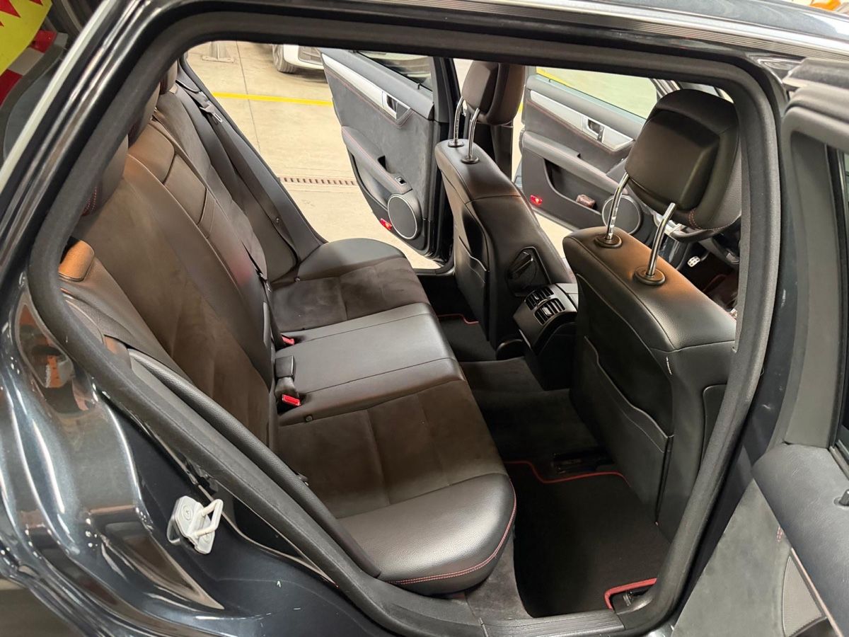 Mercedes-Benz Automobili: Mercedes Benz C250 – Usato da Chur venduto da Susanaoscar 3