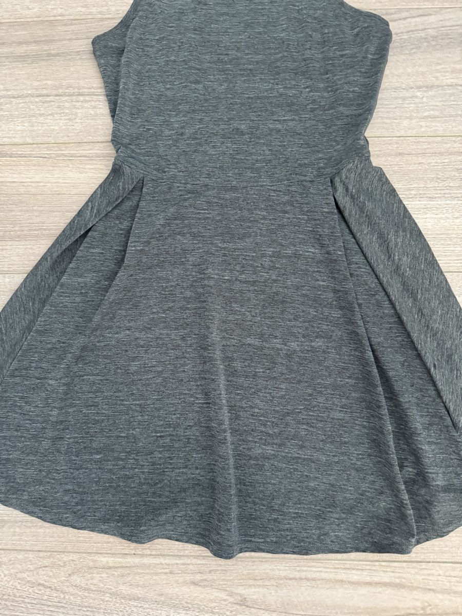 Kleider: NIKE Tenniskleid grau Gr. XS – Gebraucht aus Bonstetten von VCLS 2