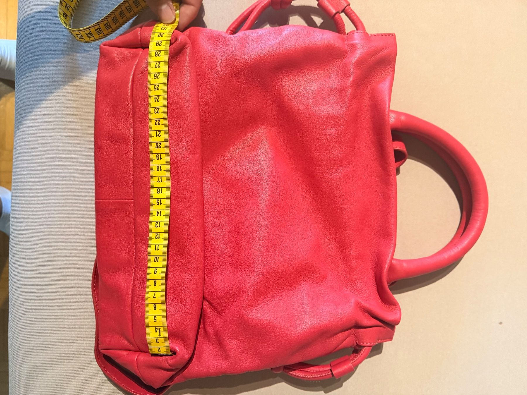 Liebeskind Borse da donna: Liebeskind Rucksack neu Leder rot – Nuovo (secondo la descrizione) da Thalwil venduto da ric_6zpr 4