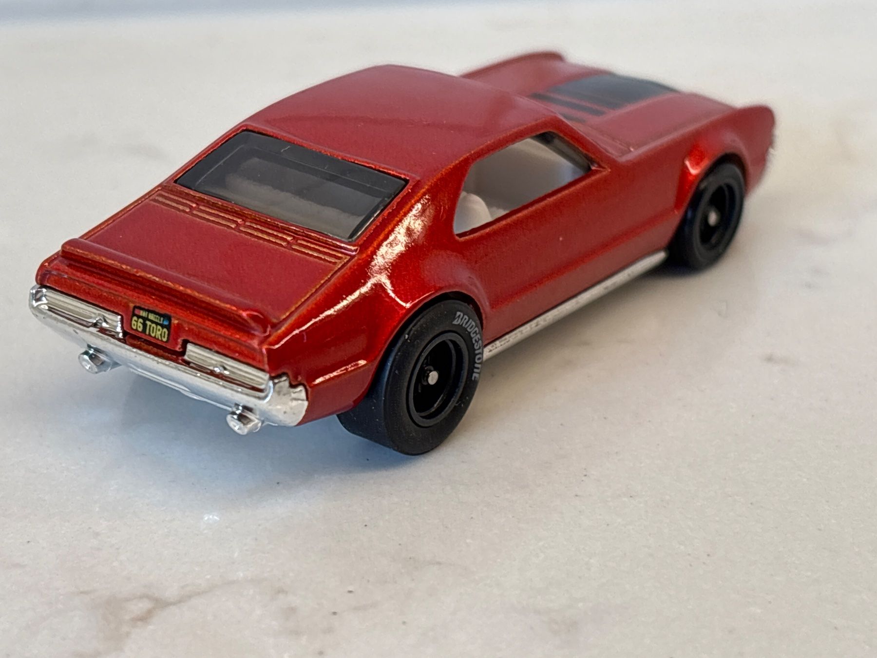 Hot Wheels Modellini d'auto: Hotwheels custom Toronado test usine 1/64 – Nuovo (secondo la descrizione) da Gollion venduto da Hampton 1