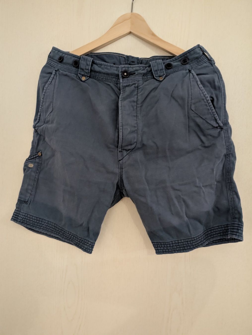 Diesel Pantaloni: kurze Hose für Herren – Usato da Buchs ZH venduto da nudle10