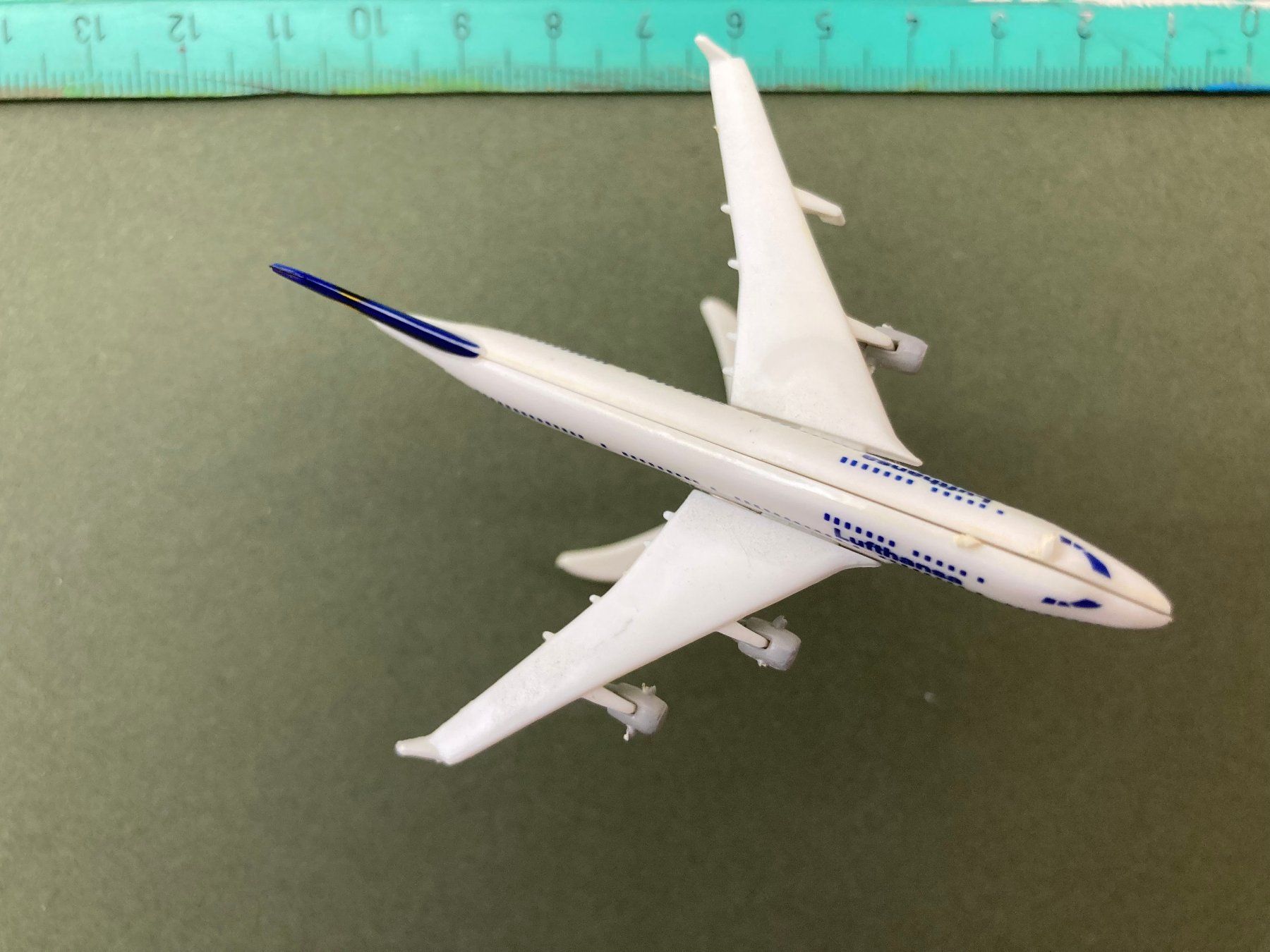 Lufthansa Kits de montage: Modellflugzeug Lufthansa Boeing 747 – D'occasion à Richterswil par Nathan_adler 1