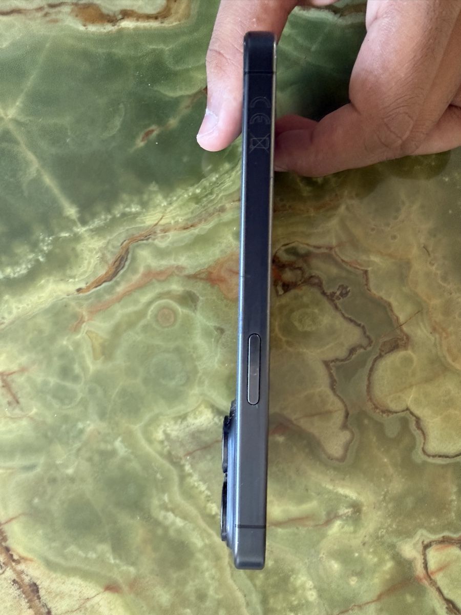 Apple Handys / Smartphones: Iphone 15 pro Black Titanium 256gb – Gebraucht aus Bellevue von dkg_n2gt 4
