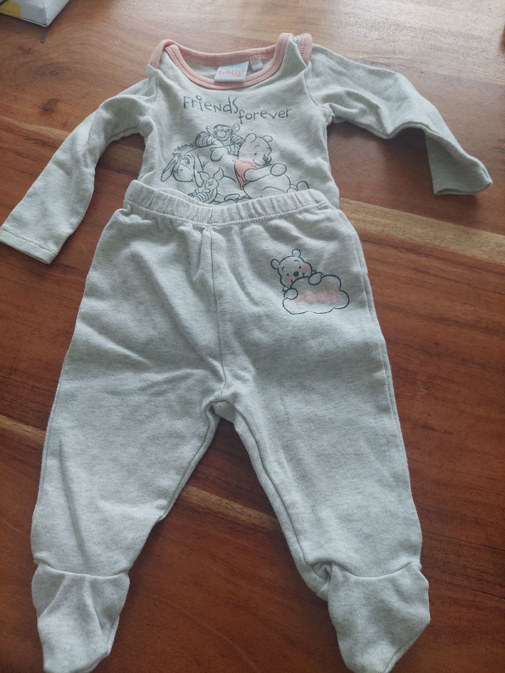 Pigiama & Simili: Winnie Puuh Gr.56 Body und Hose – Usato da Sissach venduto da zwwerg