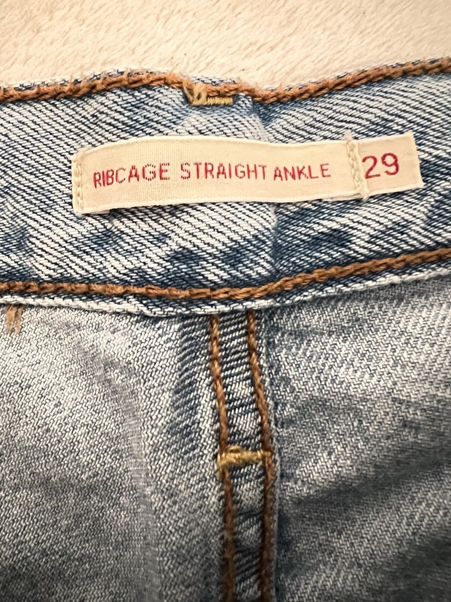 Levi's Jeans: LEVI’s ribcage straight ankle size 30 – Neuf (Voir description) à Lausanne par NYC67 1