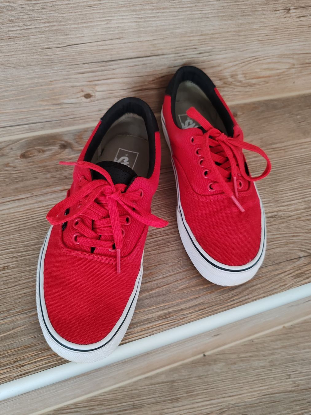 Vans Scarpe da donna: Damen-Vans OFF THE WALL – Nuovo (secondo la descrizione) da Egnach venduto da bgdo26