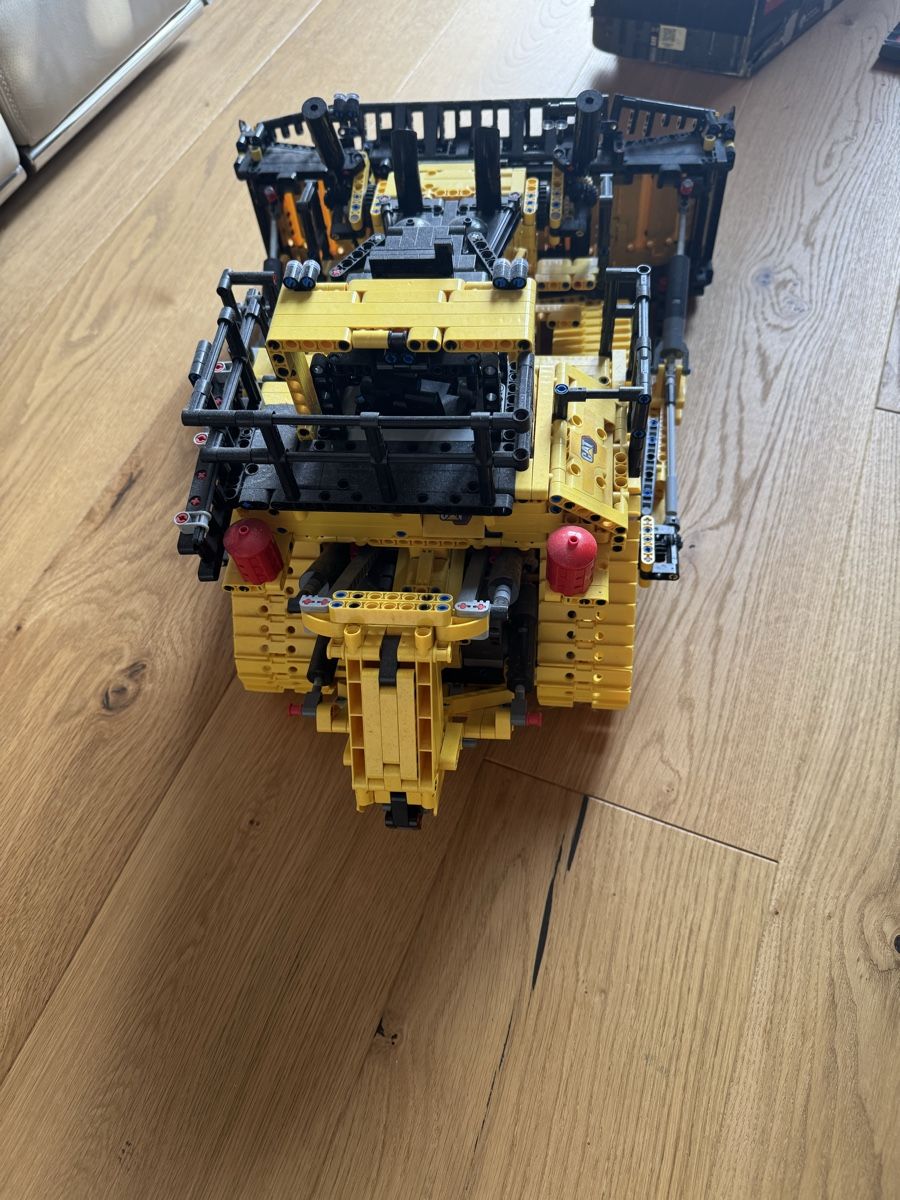 Lego Kit di costruzioni: CAT D11 – Nuovo (secondo la descrizione) da Wikon venduto da rob_x7gh 2