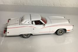 Modellauto Cadillac Corvorado 1973 - 1:43 - Bond