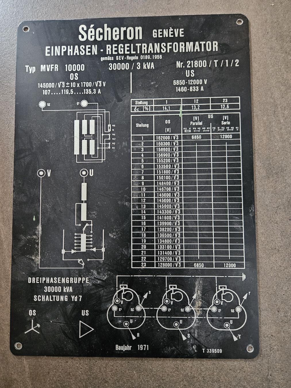 Ecriteaux: Schild: Sécheron Genéve Einphasen-Regeltransformator – D'occasion à Grosshöchstetten par MisterJC