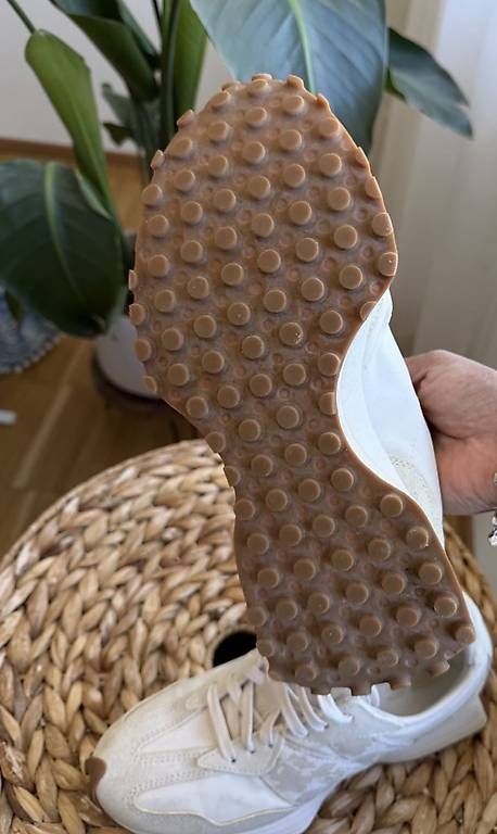 Damenschuhe: New Balance 327 /GR.39  – Gebraucht aus Kloten von Privat2011 2