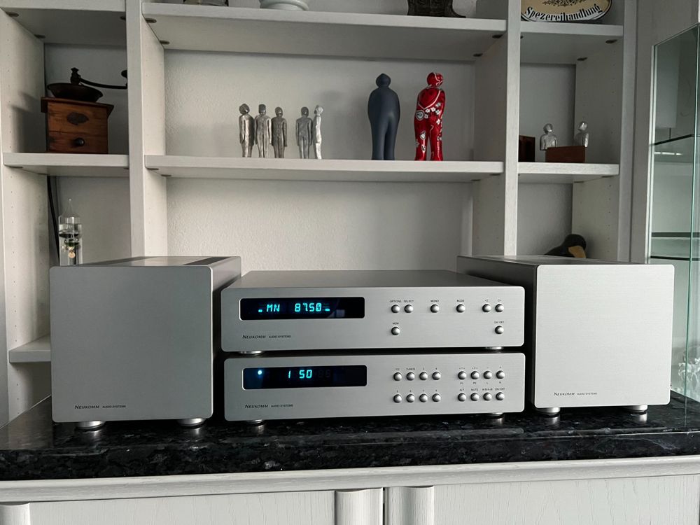 High-End Vorverstärker CA33 2xPA35 Monoblöcke Neukomm +TU32 1