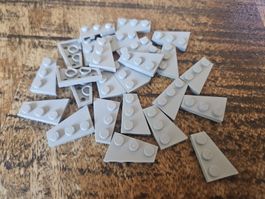 lego 43722 lot de 25 pièces Light Bluish Gray Wedge, Plate
