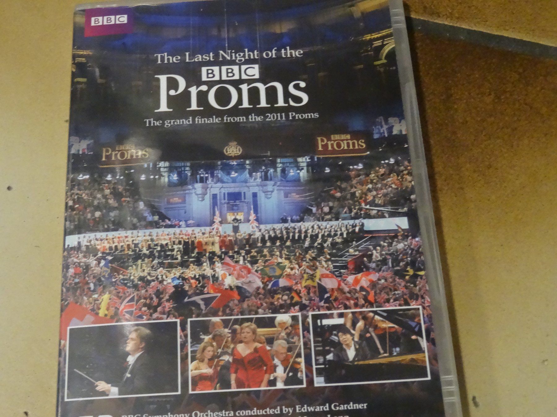 Tutti i DVDs: DVD BBC Proms 2011 The Last Night – Usato da Olten venduto da Disc-Ausverkauf
