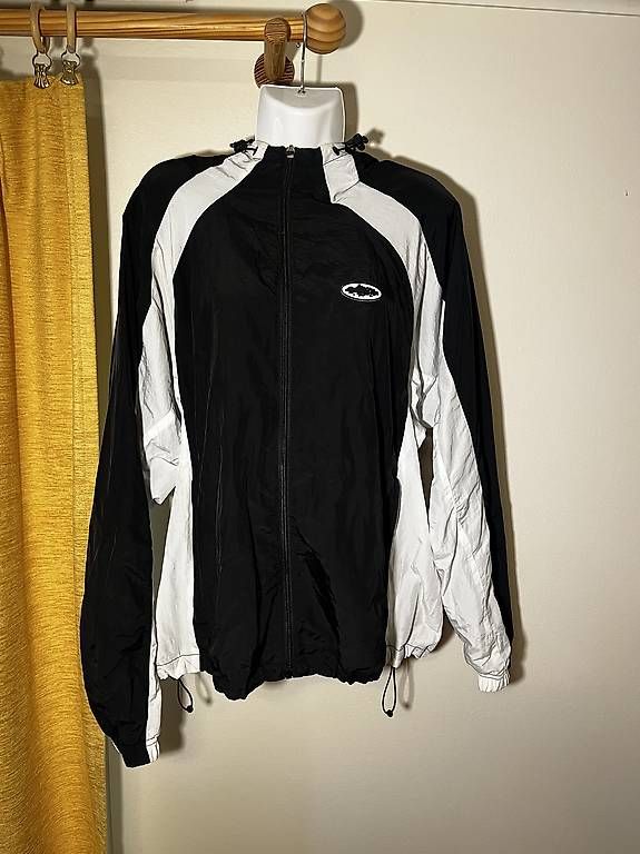 Giacche: Veste Corteiz noir – Usato da Cheiry venduto da dam_pd2m