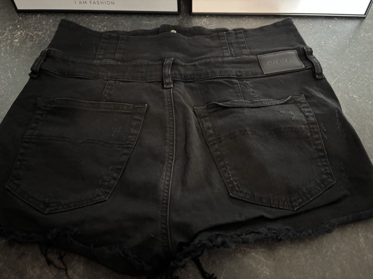 Diesel Hosen: Diesel Shorts – Neu (gemäss Beschreibung) aus Vordemwald von ste_g86z 1