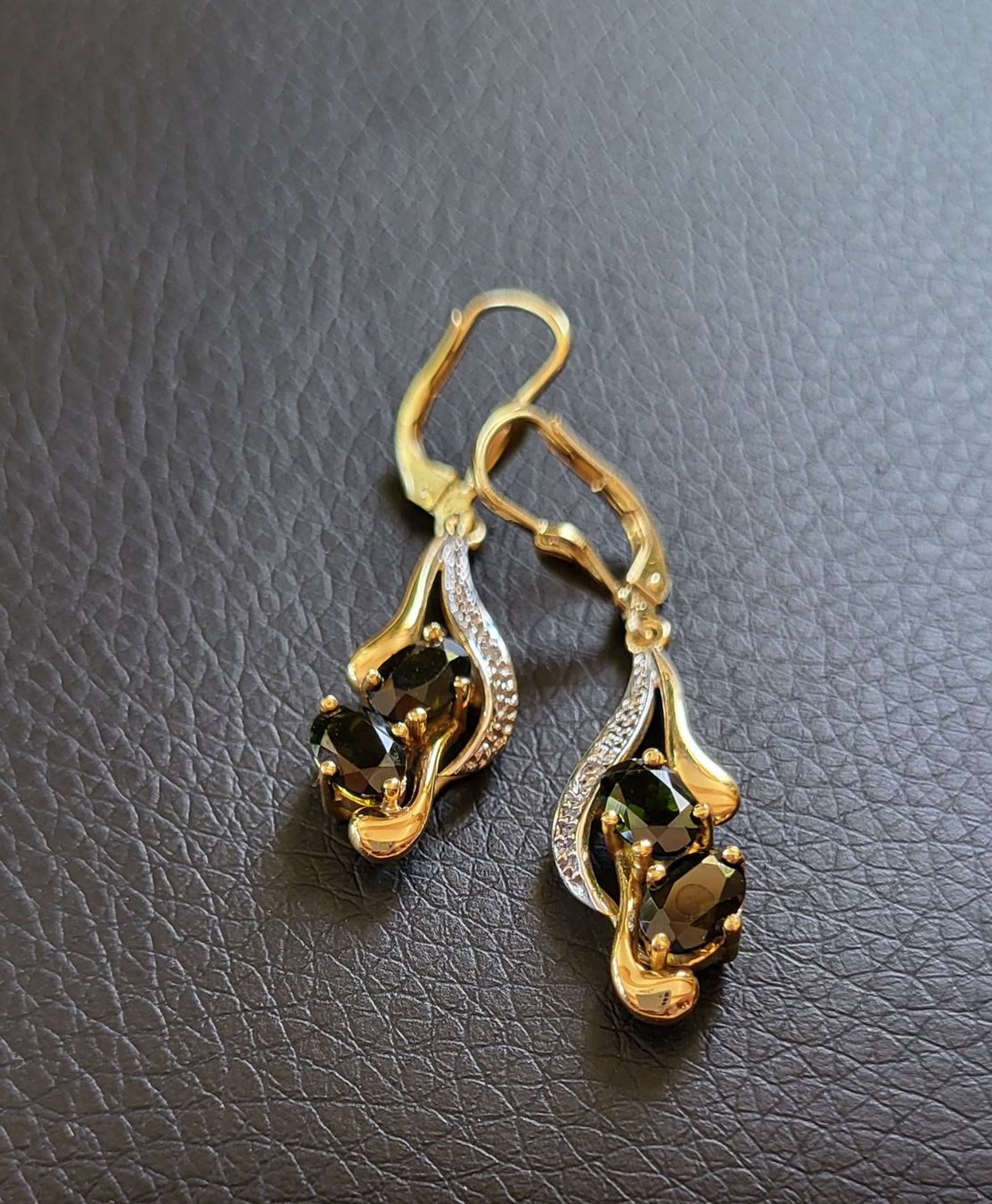 Ohrringe & -stecker: Gold 750  Brillanten/Steinen Ohrhänger – Gebraucht aus Wald ZH von Dasilver 9
