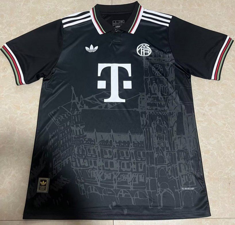 Canottiere & Pantaloni: Trikot Bayern Special Edition – Nuovo e nell'imballaggio originale da Trimbach venduto da TurbinaDiesel