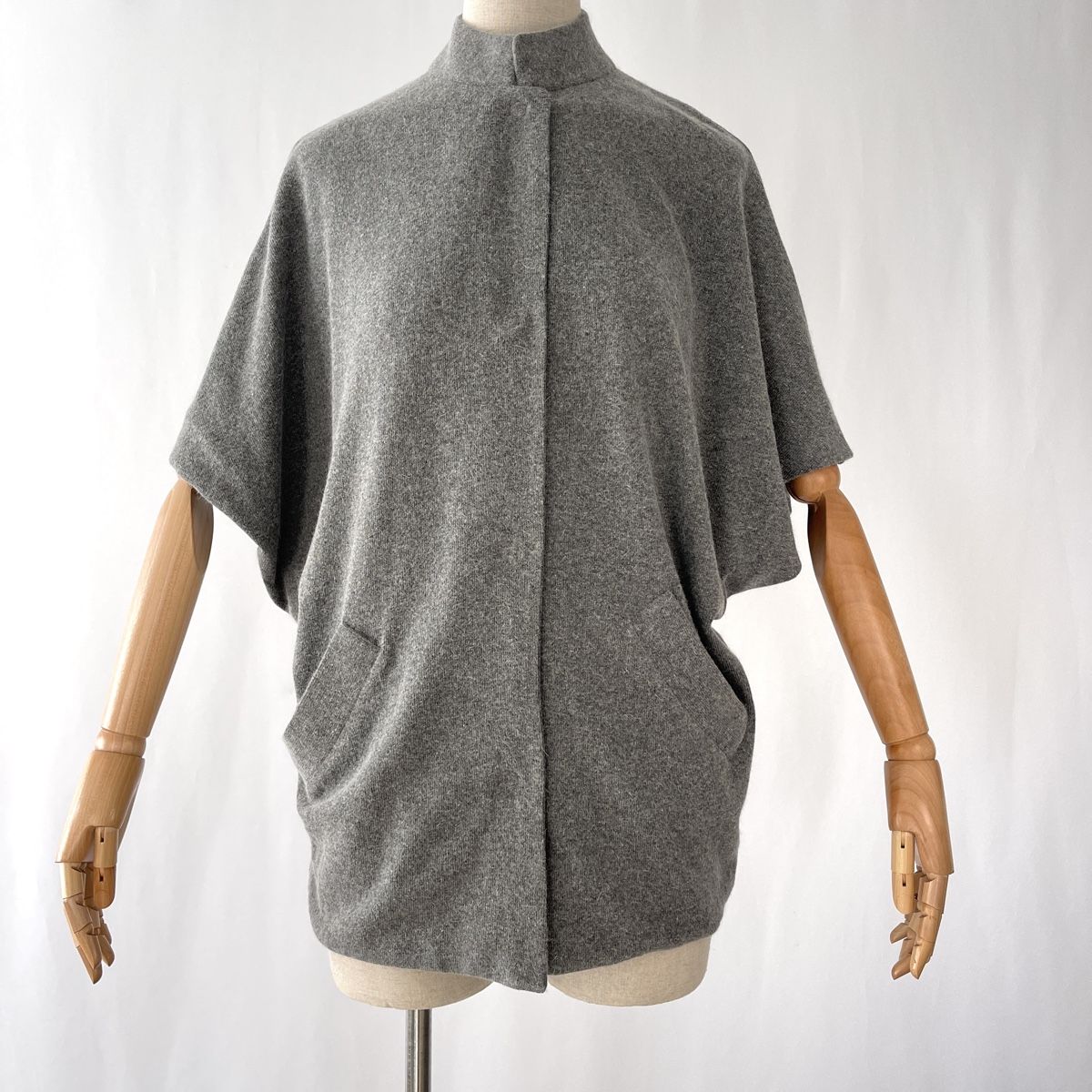 Altro in Moda donna: PESERICO Cardigan/Cape – Nuovo (secondo la descrizione) da Emmen venduto da Nightingale_2022