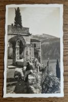 Morcote, Frau mit Schafen