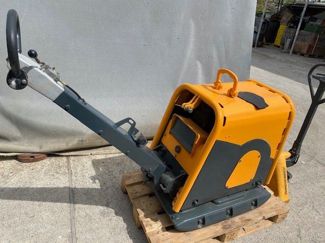 Tutte le macchine: Weber Vibroplatte 587 KG – Usato da Laufen venduto da VERARMUS11 2