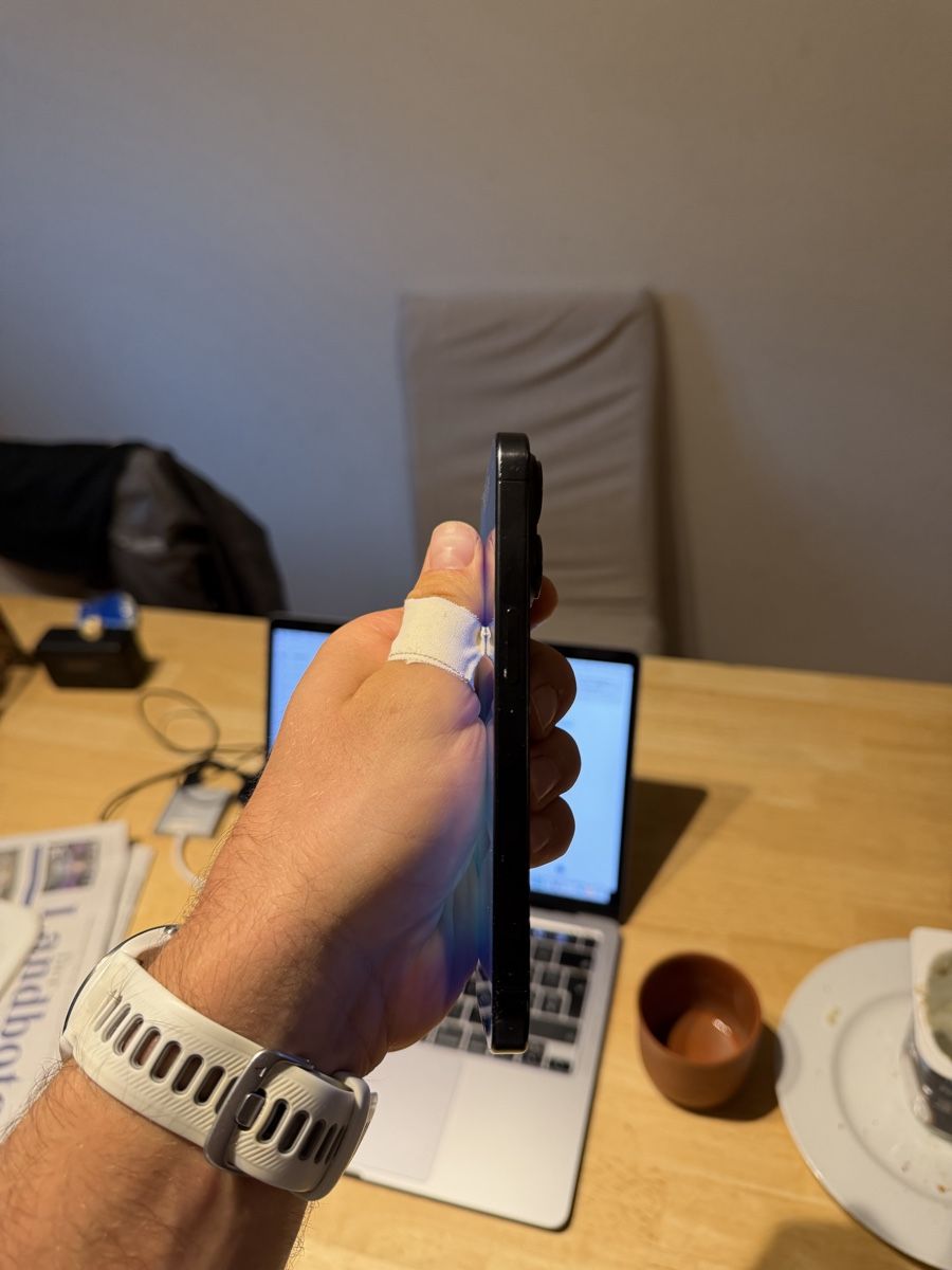 Apple Telefoni cellulari / Smartphones: Iphone 15 Pro 256 GB – Usato da Winterthur venduto da sam_fh2n 2