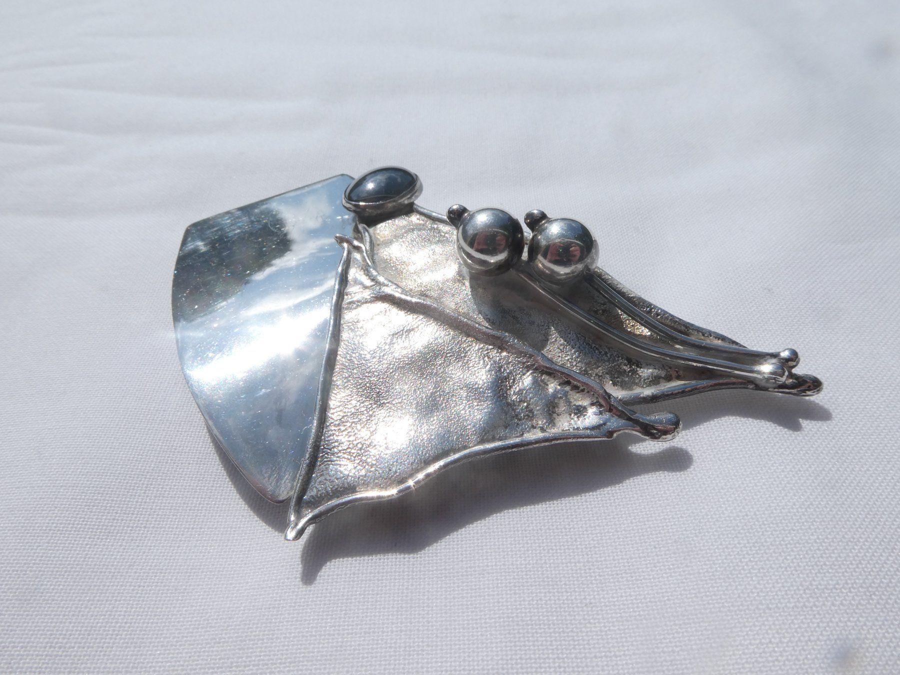 Spille & Fermagli: Designer Schmuck von Avi Soffer: Brosche Silber 925 handmade – Nuovo (secondo la descrizione) da Gattikon venduto da kaandooh 1