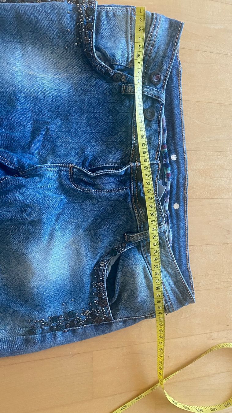 Jeans: Jeans mit Strasssteinen – Gebraucht aus luzern von bar_5gtr 7
