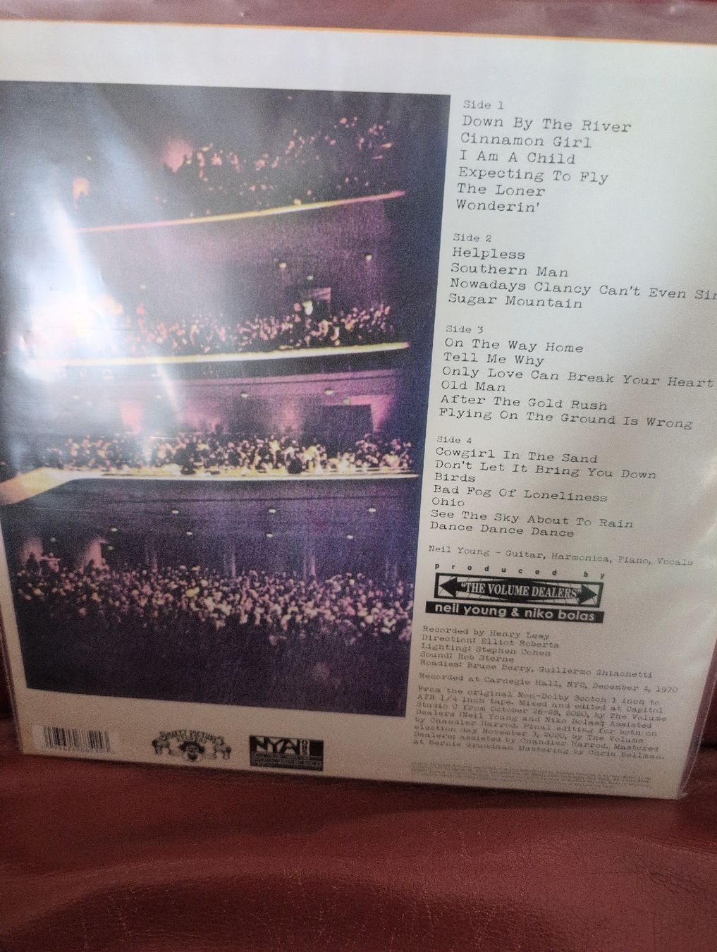 Dischi in vinile: Neil Young Carnegie Hall 1970 – Nuovo (secondo la descrizione) da Bern venduto da rabbit01 1