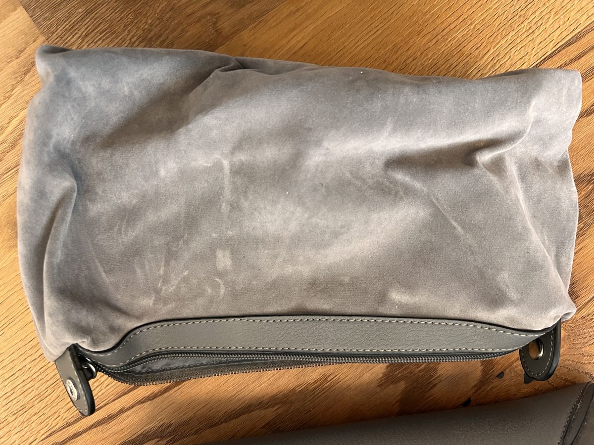 Borse da donna: Graue Schultertasche – Usato da Gipf-Oberfrick venduto da Sonne010203 2